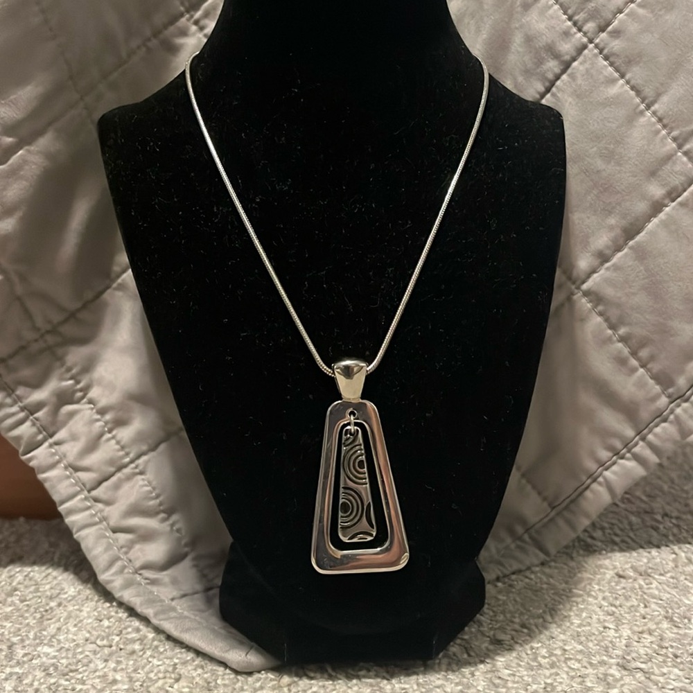 Lia Sophia “flip side” reversible necklace